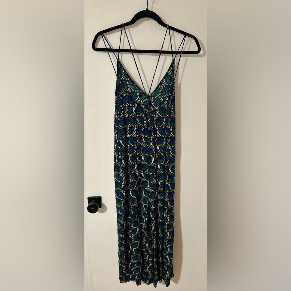 * LIKE NEW* DANGEROUSLY IN LOVE JUMPSUIT, Size Small